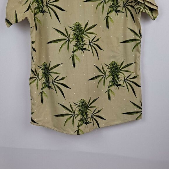 True Rock Mens S/S Shirt  NWOT - Picture 10 of 10